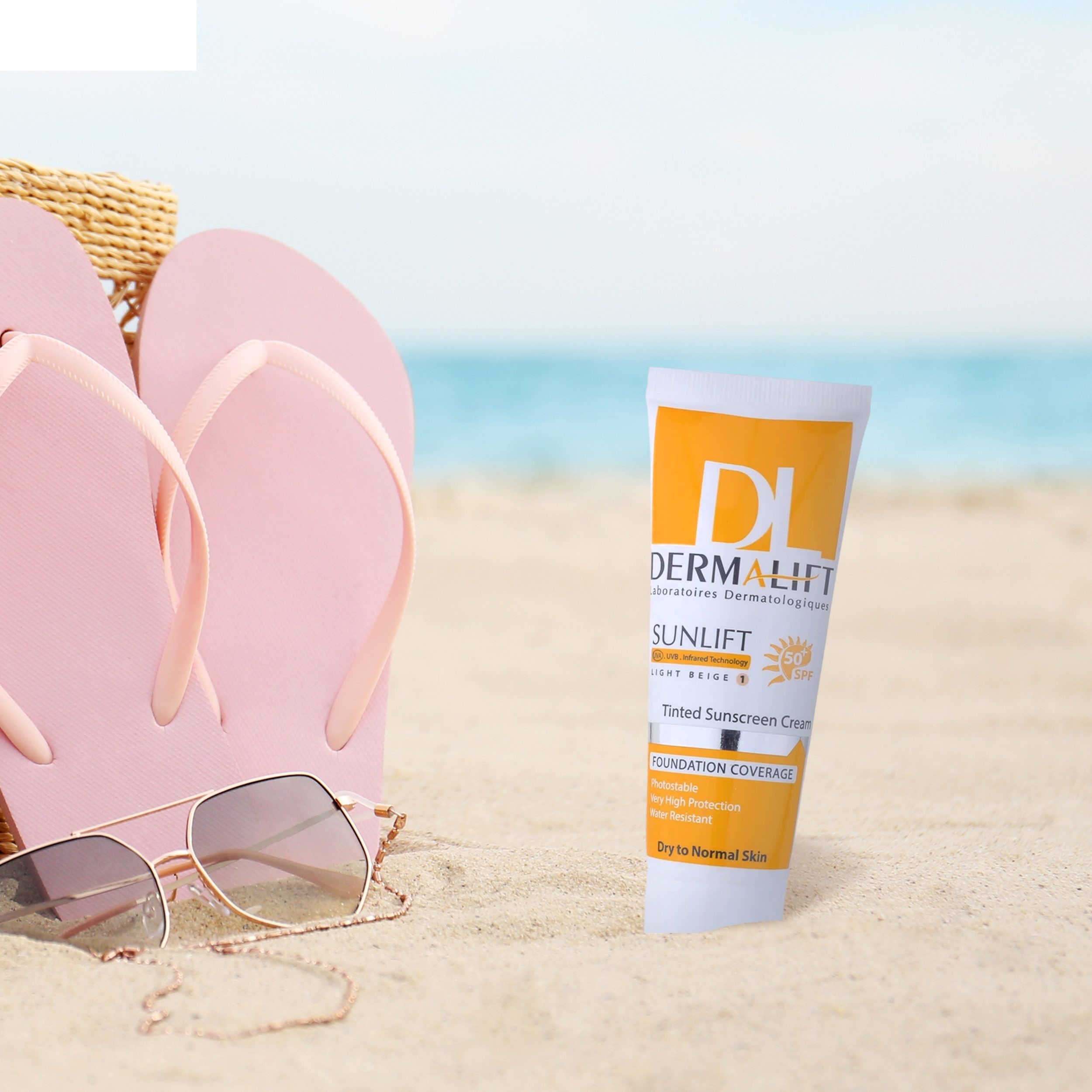 کرم ضد آفتاب رنگی درمالیفت، SPF50، مدل سانلیفت، مناسب پوست خشک و معمولی تنالیته رنگ روشن و حجم 40 میلیلیتر، محافظت کننده در برابر اشعه UVA، UVB و IR، مقاوم در برابر آب، دارای فرمولاسیون شیمیایی، با ماندگاری 3 ساعته